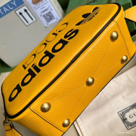 First bag ru x bag Gucci Adidas small shoulder 0710